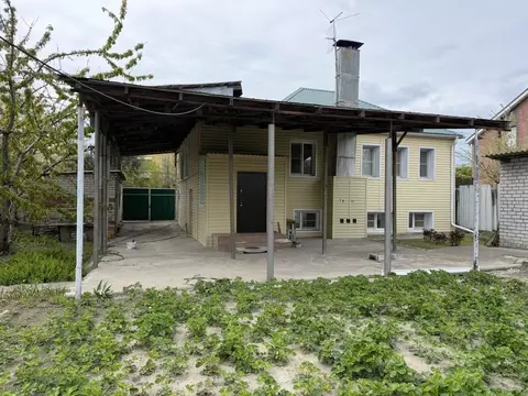 Дом в Волгоградская область, Волгоград пос. Ангарский, ул. Большая ...