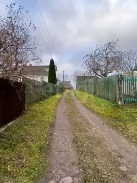 Дом в Ленинградская область, Волховский район, Колчановское с/пос, с. ...