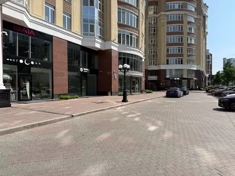 Торговая площадь в Свердловская область, Екатеринбург ул. Сакко и ...