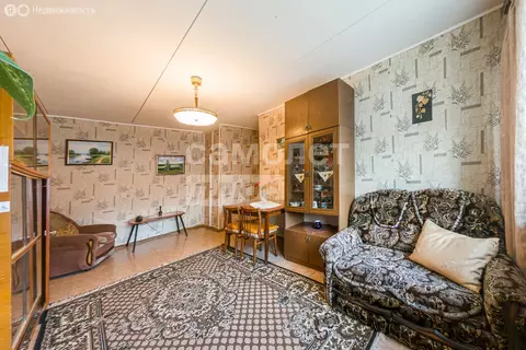 4-комнатная квартира: Екатеринбург, улица Серова, 6 (61.5 м)