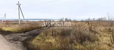 Участок в Белгородская область, Старооскольский городской округ, с. ...
