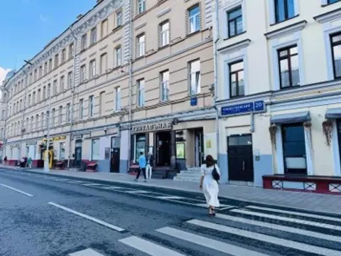 Торговая площадь в Москва Рождественский бул., 22/23С1 (75 м)