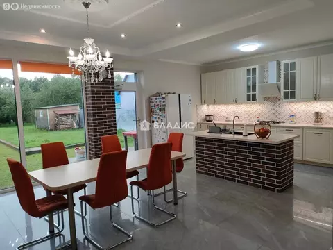 Дом в Калининград, Двинская улица, 54 (260 м)