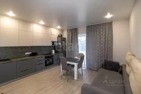 Дом в Тюменская область, Тюмень ул. Марии Цукановой (100 м)