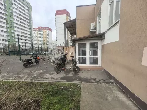 Помещение свободного назначения в Краснодарский край, Краснодар ул. ...
