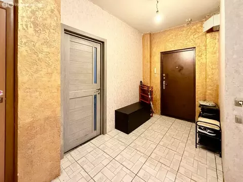 3-комнатная квартира: Кудрово, Областная улица, 1 (75.4 м)