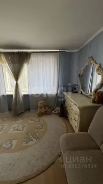 3-к кв. Тюменская область, Тюмень 6-й мкр, ул. Валерии Гнаровской, 7 ...