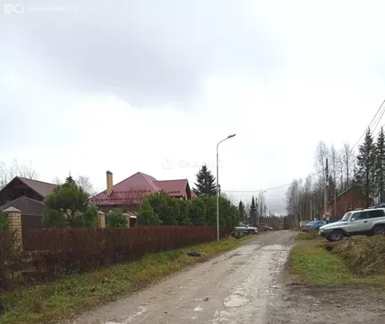 Дом в Пермь, жилой район Ново-Бродовский, Осенняя улица (237 м)