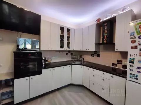 3-к кв. Омская область, Омск ул. Орджоникидзе, 274 (76.9 м)