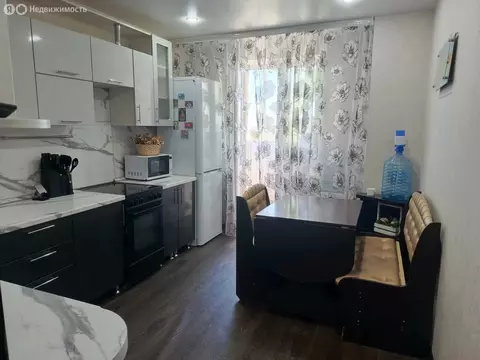 2-комнатная квартира: Тольятти, Калмыцкая улица, 37 (58 м)