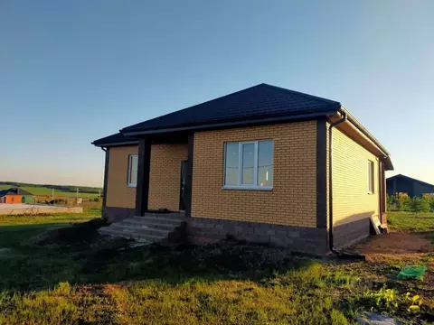 Дом в Белгородская область, Белгородский район, Дубовское с/пос, с. ...