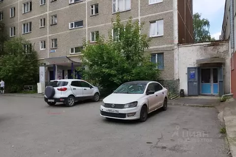 Торговая площадь в Свердловская область, Екатеринбург ул. Пехотинцев, ...