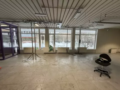 Помещение свободного назначения в Санкт-Петербург Купчинская ул., ...