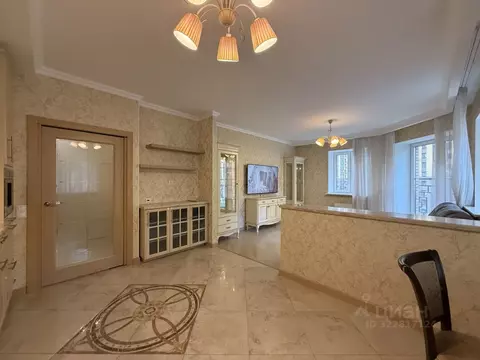 3-к кв. Ленинградская область, Кудрово г. Всеволожский район, ...