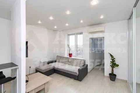 Студия Тюменская область, Тюмень ул. 50 лет ВЛКСМ, 13к1 (34.5 м)