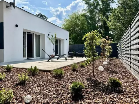 Дом в Краснодарский край, Сочи Адлер жилрайон, ул. Революции (100 м)