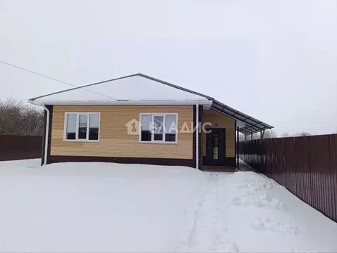 Дом в Белгородская область, Корочанский район, Погореловское с/пос, с. ...