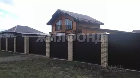 Дом в Хакасия, Усть-Абаканский район, с. Калинино ул. Третьяковская ...