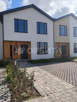 Таунхаус в Тюменская область, Тюменский район, с. Ембаево  (122 м)