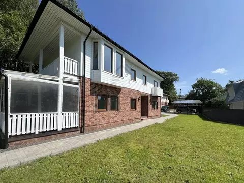 Дом в Ленинградская область, Всеволожский район, Бугровское городское ...