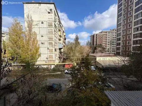 3-комнатная квартира: Махачкала, проспект Имама Шамиля, 32 (60 м)