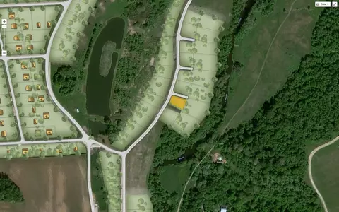 Участок в Калужская область, Боровский муниципальный округ, Совьяки ...