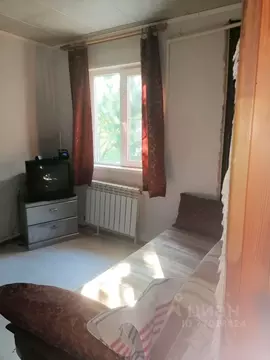 Дом в Ростовская область, Ростов-на-Дону ул. 30-летия Октября (30 м)