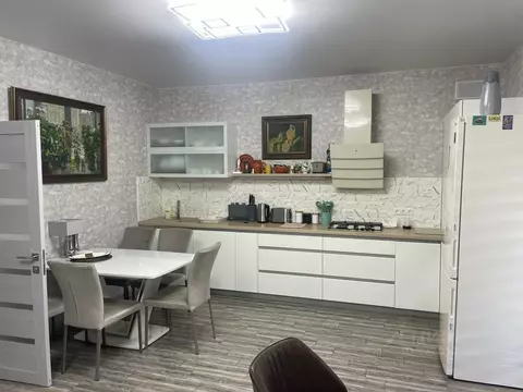 Дом в Крым, Евпатория городской округ, Заозерное пгт ул. Каламитская, ...