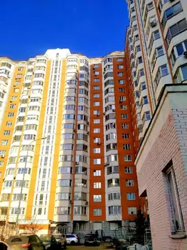 Продается 3-комнатная квартира