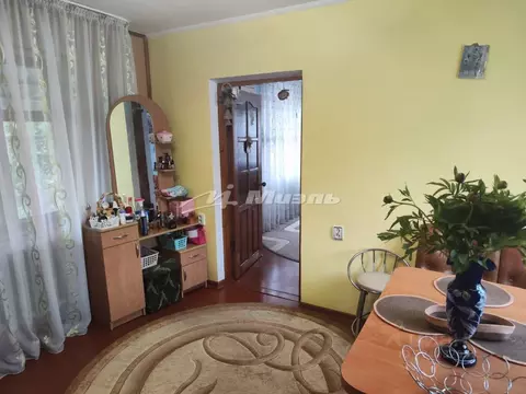 Дом в Крым, Симферопольский район, Гвардейское пгт ул. Салгирная (116 ...