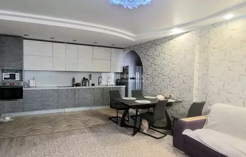 Продается 2-комнатная квартира