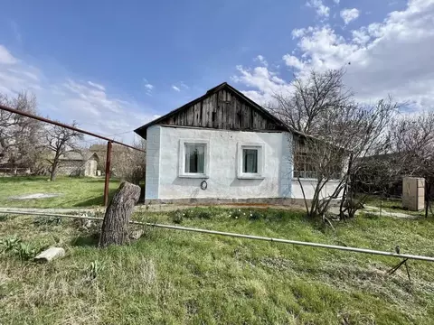 Дом в Крым, Бахчисарайский район, Почтовое пгт ул. Чкаловская (55 м)