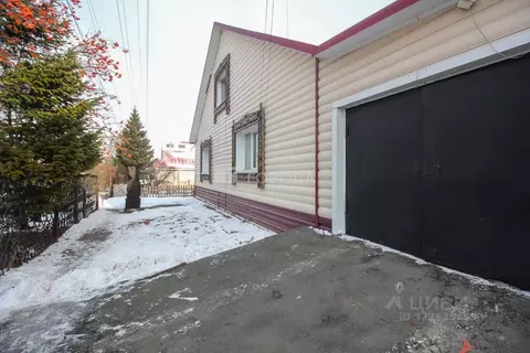 Дом в Алтайский край, Барнаул городской округ, Поселок Казенная заимка ...