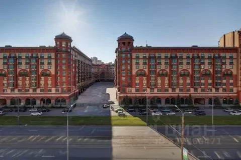 Торговая площадь в Санкт-Петербург Наличная ул., 26к3 (151 м)