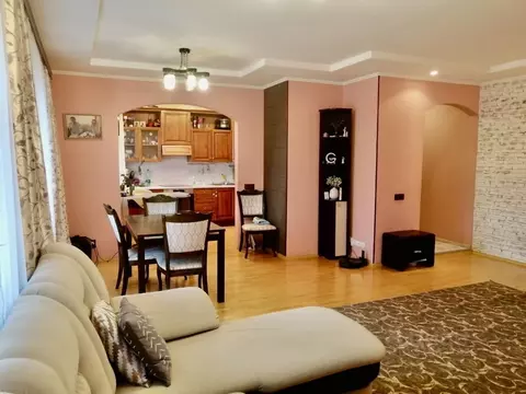 4-к кв. Коми, Сыктывкар Коммунистическая ул., 44А (98.2 м)