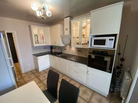 2-к кв. Самарская область, Самара ул. Мичурина, 4 (60.0 м)