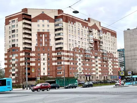 1-к кв. Санкт-Петербург Богатырский просп., 28 (50.0 м)