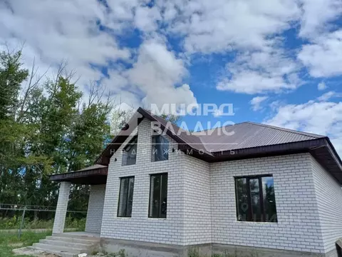 Дом в Омская область, Омский район, с. Усть-Заостровка  (135 м)