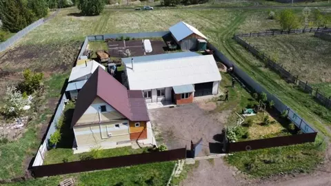 Дом в Омская область, Омский район, Дружинское с/пос, с. Красная Горка ...