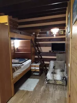 Дом в Крым, Ялта муниципальный округ, Гурзуф пгт ул. Коммунальная, 6 ...