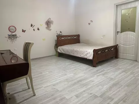 1-к кв. Санкт-Петербург Авиационная ул., 13 (85.0 м)