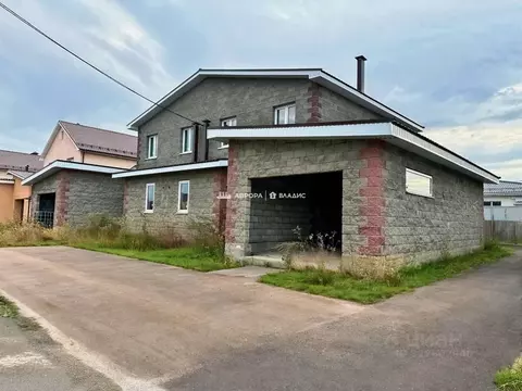 Таунхаус в Челябинская область, Магнитогорск ул. Живописная (119 м)