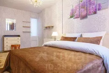 3-к кв. Ямало-Ненецкий АО, Новый Уренгой Юбилейная ул., 2 (77.0 м)