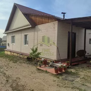 Дом в Бурятия, Иволгинский район, Гурульбинское с/пос, с. Поселье пер. ...