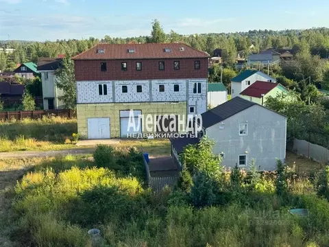 Дом в Санкт-Петербург ул. Летняя, 30 (425 м)