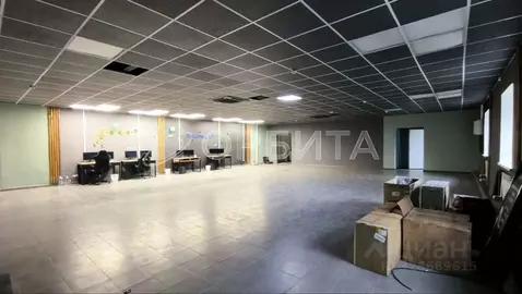 Помещение свободного назначения в Тюменская область, Тюмень ул. ...