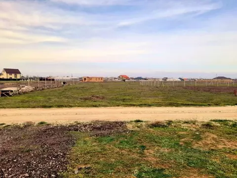 Участок в Крым, Симферопольский район, Гвардейское с/пос, с. Красная ...