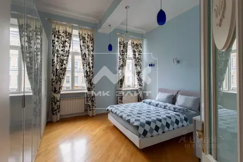 2-к кв. Санкт-Петербург наб. Реки Мойки, 24 (70.0 м)