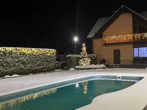 Дом в Ленинградская область, Гатчинский муниципальный округ, д. ...