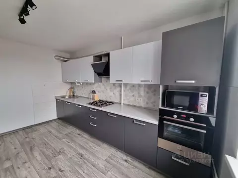 2-к кв. Волгоградская область, Волгоград ул. Глазкова, 23А (70.3 м)